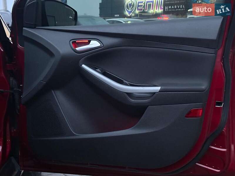 Седан Ford Focus 2013 в Львове