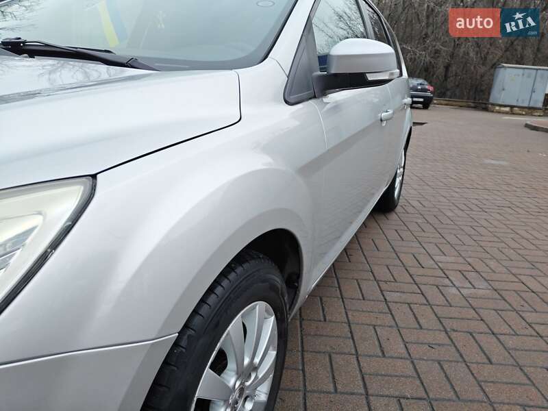 Универсал Ford Focus 2010 в Киеве фото 2 Универсал Ford Focus 2010 в Киеве