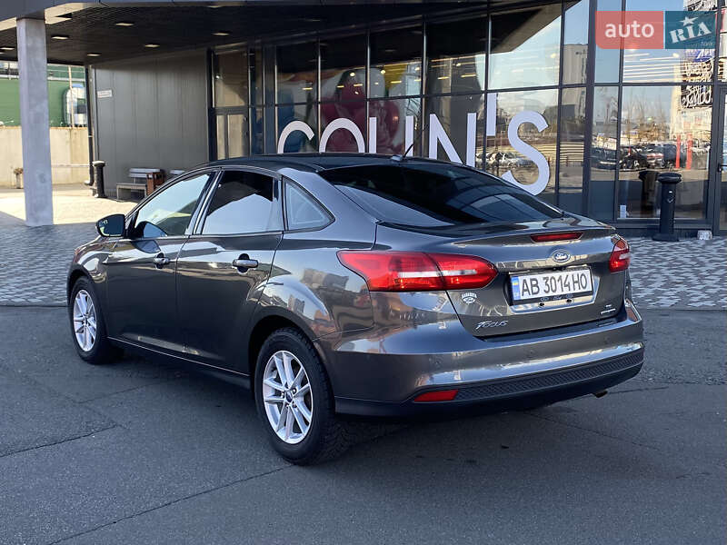 Седан Ford Focus 2015 в Киеве