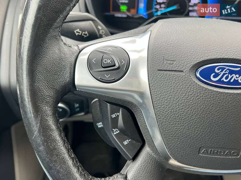 Седан Ford Focus 2016 в Киеве