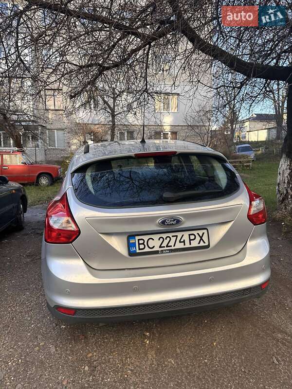 Хэтчбек Ford Focus 2012 в Золочеве фото 16 Хэтчбек Ford Focus 2012 в Золочеве