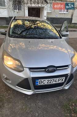 Хетчбек Ford Focus 2012 в Золочеві