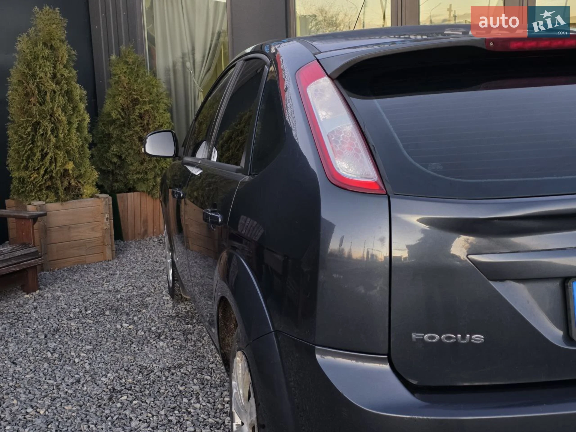 2010 Ford Focus - мініатюра 19