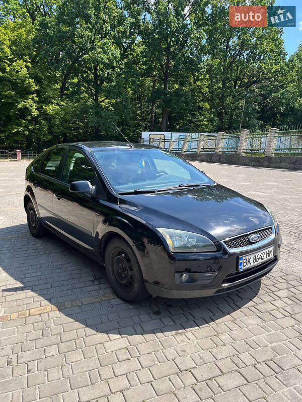 Хэтчбек Ford Focus 2005 в Владимирце фото 2 Хэтчбек Ford Focus 2005 в Владимирце