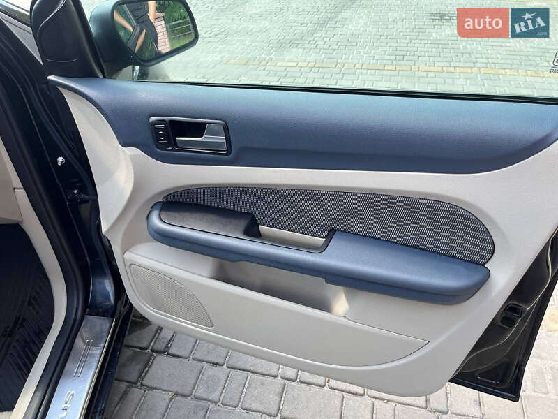 Хэтчбек Ford Focus 2005 в Владимирце фото 8 Хэтчбек Ford Focus 2005 в Владимирце