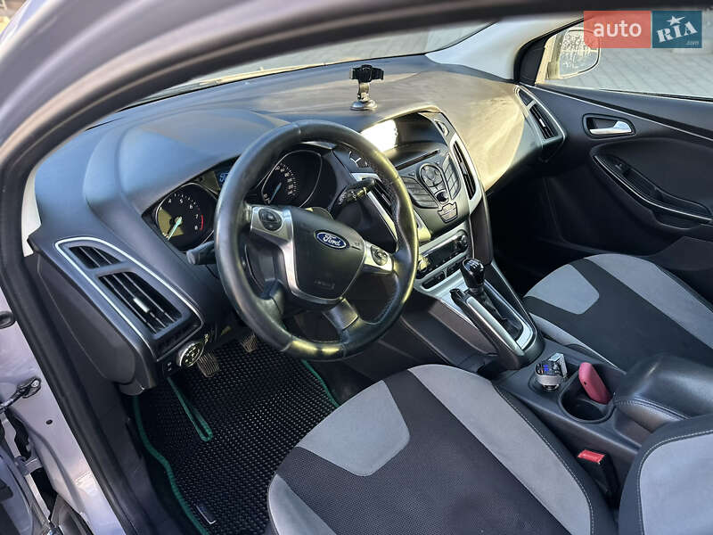 Хэтчбек Ford Focus 2013 в Каменец-Подольском