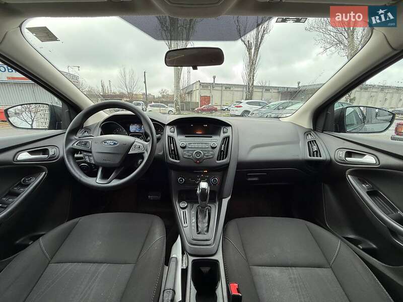 Седан Ford Focus 2015 в Днепре