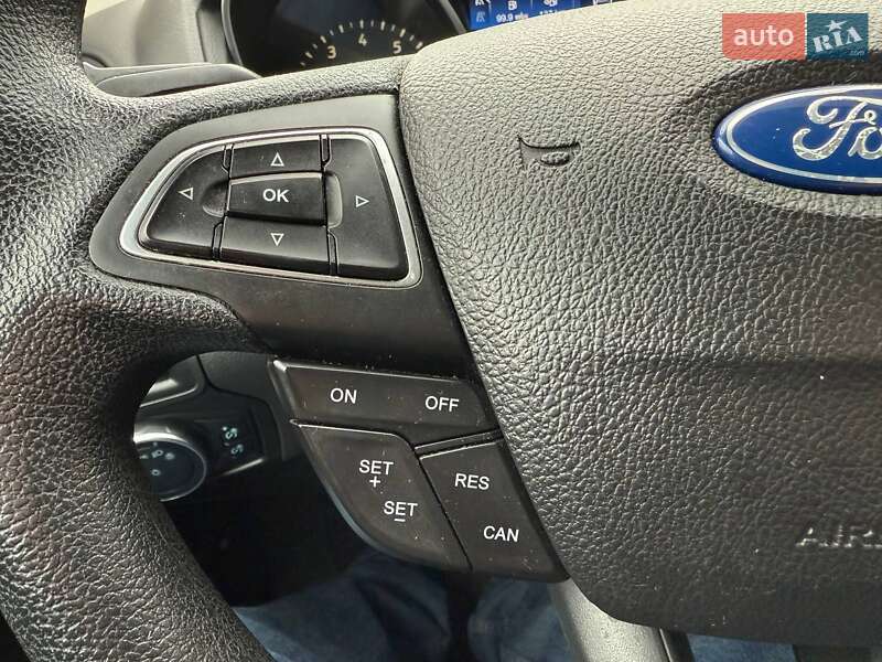 Седан Ford Focus 2015 в Днепре