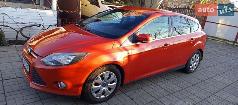 Хэтчбек Ford Focus 2012 в Киеве