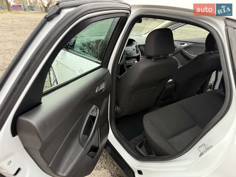 Седан Ford Focus 2015 в Миколаєві