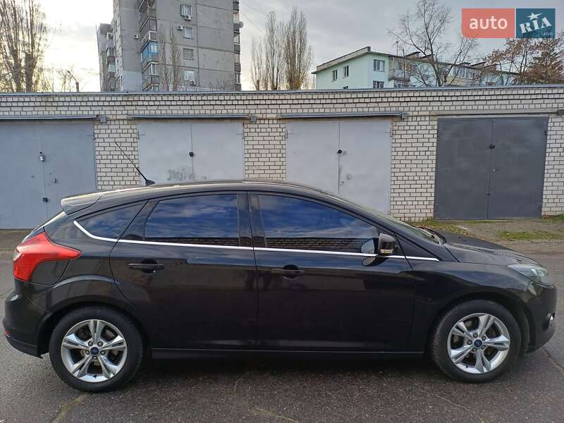 Хетчбек Ford Focus 2012 в Кременчуці фото 3 Хетчбек Ford Focus 2012 в Кременчуці