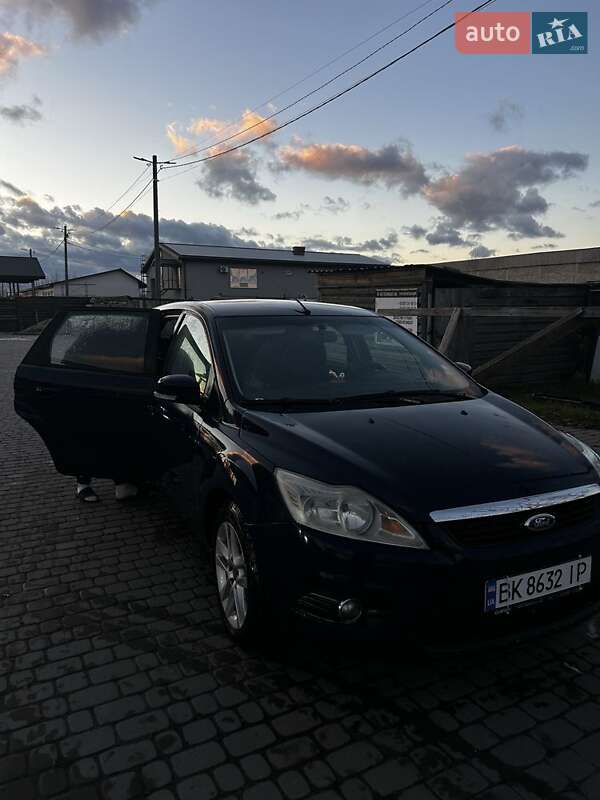 Универсал Ford Focus 2009 в Березному