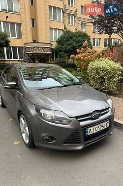 Хэтчбек Ford Focus 2014 в Киеве