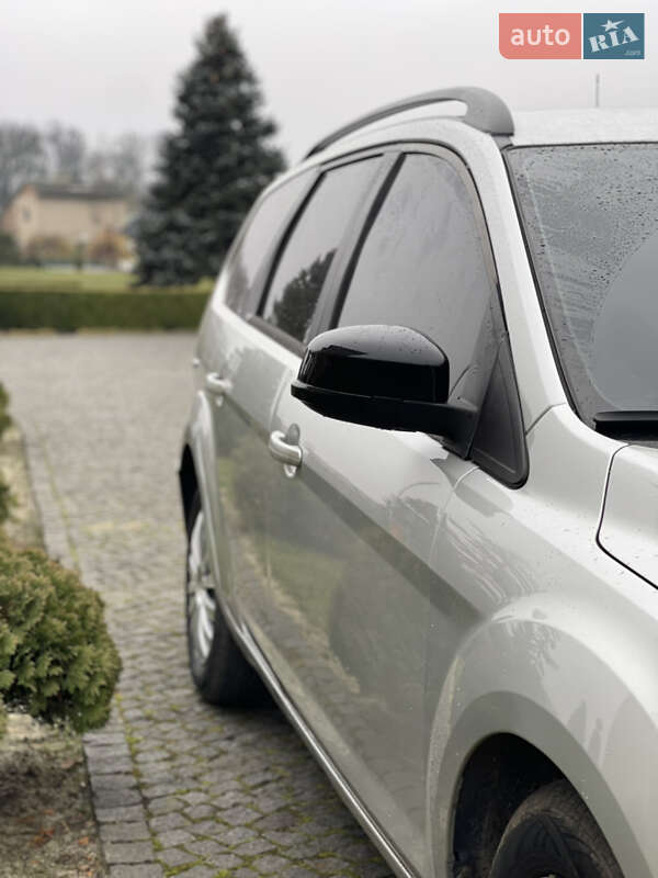 Универсал Ford Focus 2008 в Жовкве