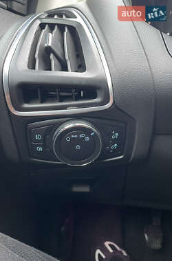 Универсал Ford Focus 2012 в Вараше