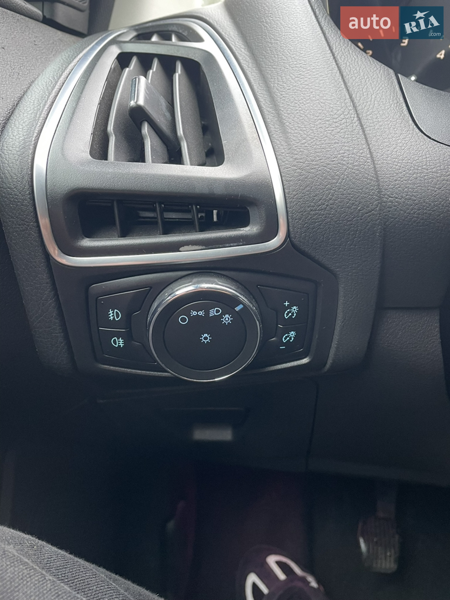 2012 Ford Focus - мініатюра 11