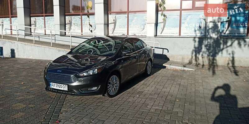 Седан Ford Focus 2017 в Киеве