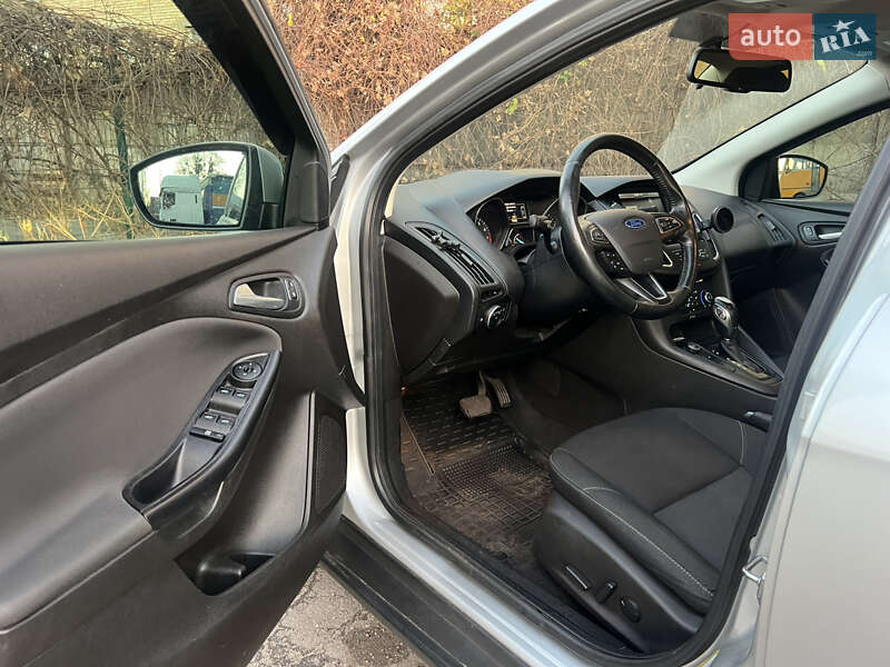 Седан Ford Focus 2016 в Києві