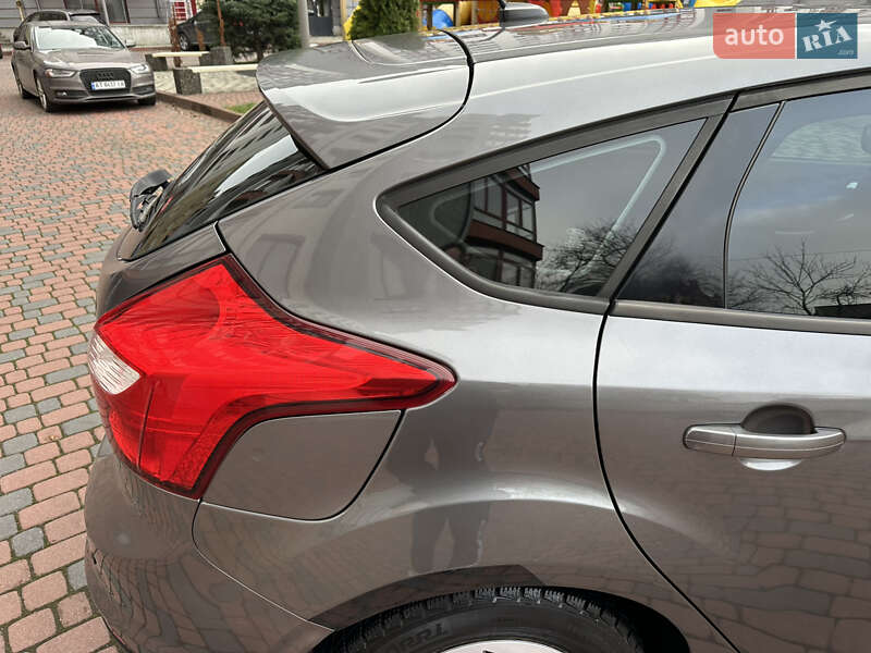 Хэтчбек Ford Focus 2013 в Ивано-Франковске