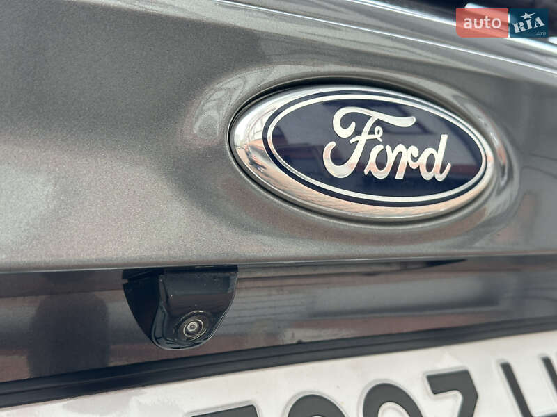 Хэтчбек Ford Focus 2013 в Ивано-Франковске