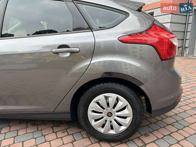 Хэтчбек Ford Focus 2013 в Ивано-Франковске