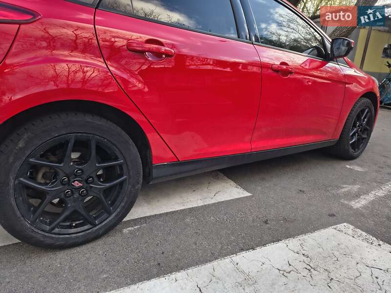 Хэтчбек Ford Focus 2015 в Киеве