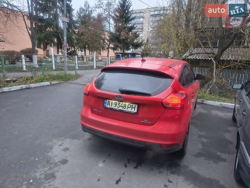 Хэтчбек Ford Focus 2015 в Киеве