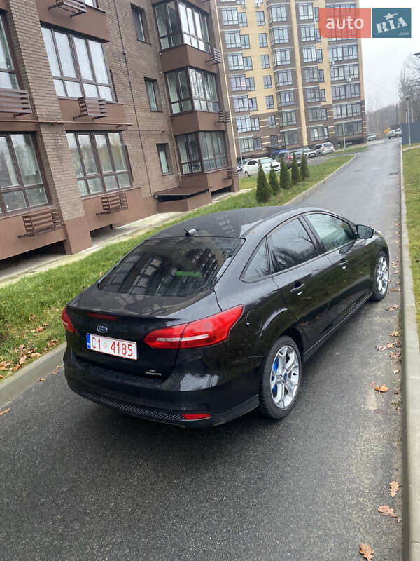 Седан Ford Focus 2015 в Чернигове