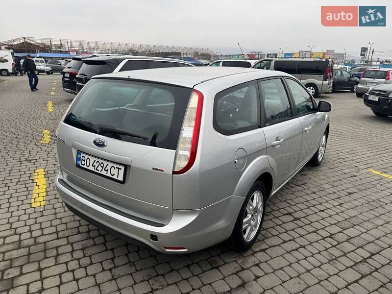 Універсал Ford Focus 2010 в Кіцмані