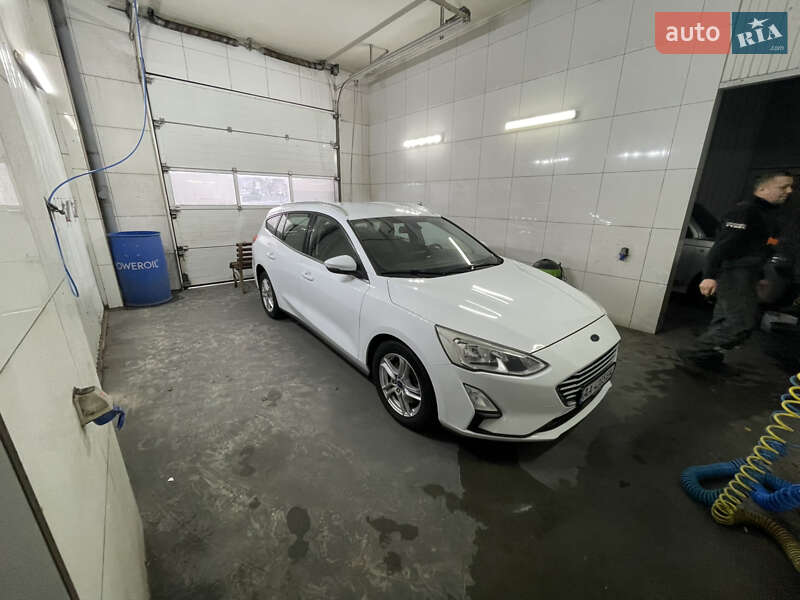 Универсал Ford Focus 2018 в Киеве