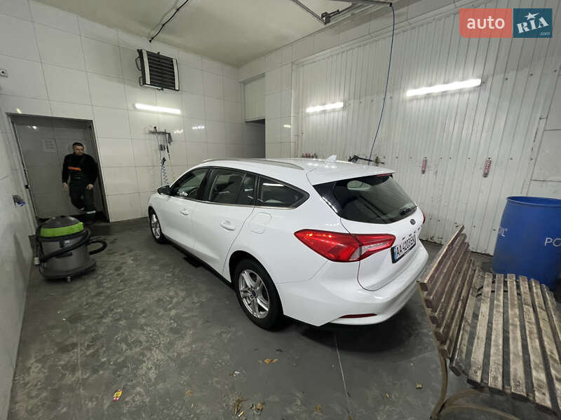 Универсал Ford Focus 2018 в Киеве