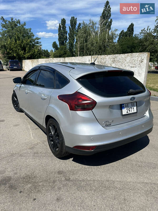 Хэтчбек Ford Focus 2015 в Черкассах фото 10 Хэтчбек Ford Focus 2015 в Черкассах