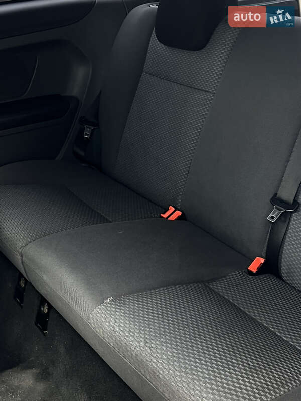 Хэтчбек Ford Focus 2005 в Кропивницком фото 7 Хэтчбек Ford Focus 2005 в Кропивницком