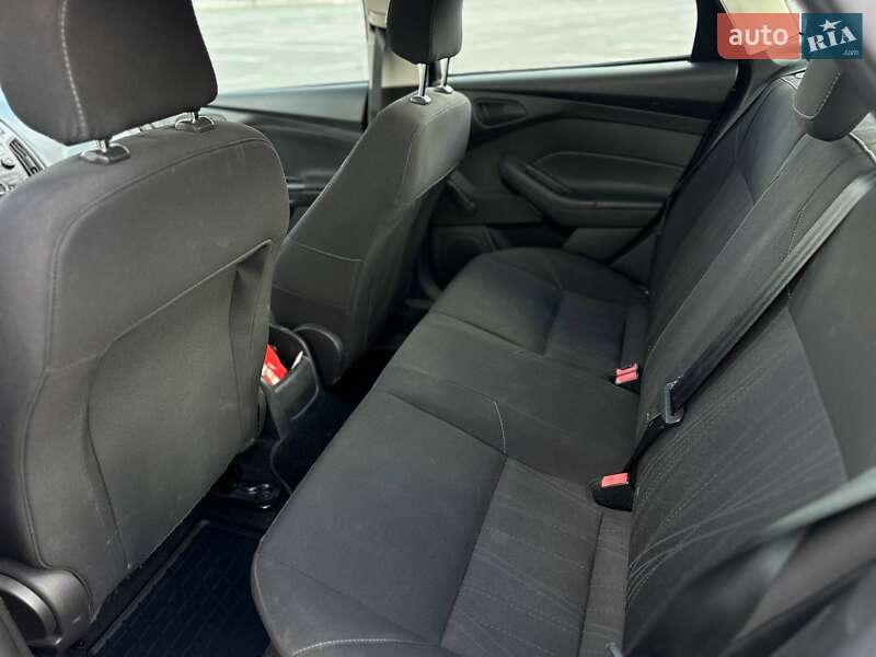 Седан Ford Focus 2015 в Днепре