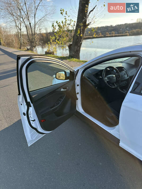 Хэтчбек Ford Focus 2018 в Василькове