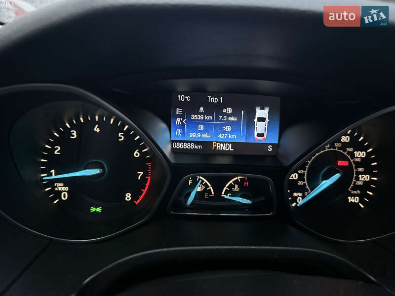 Седан Ford Focus 2016 в Киеве