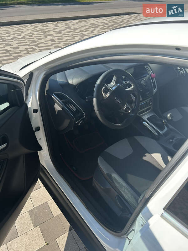 Седан Ford Focus 2011 в Нежине фото 8 Седан Ford Focus 2011 в Нежине