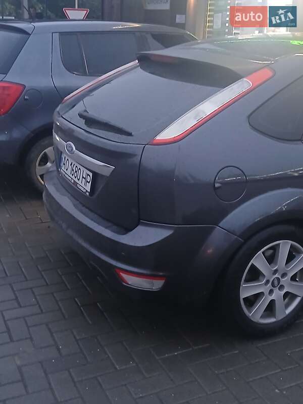 Хэтчбек Ford Focus 2008 в Ужгороде