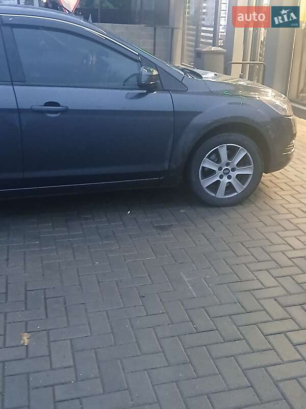 Хэтчбек Ford Focus 2008 в Ужгороде