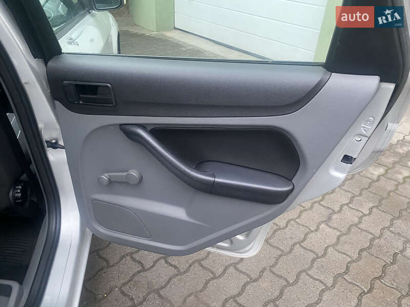 Универсал Ford Focus 2008 в Мостиске