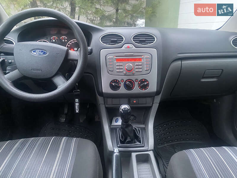 Универсал Ford Focus 2008 в Мостиске