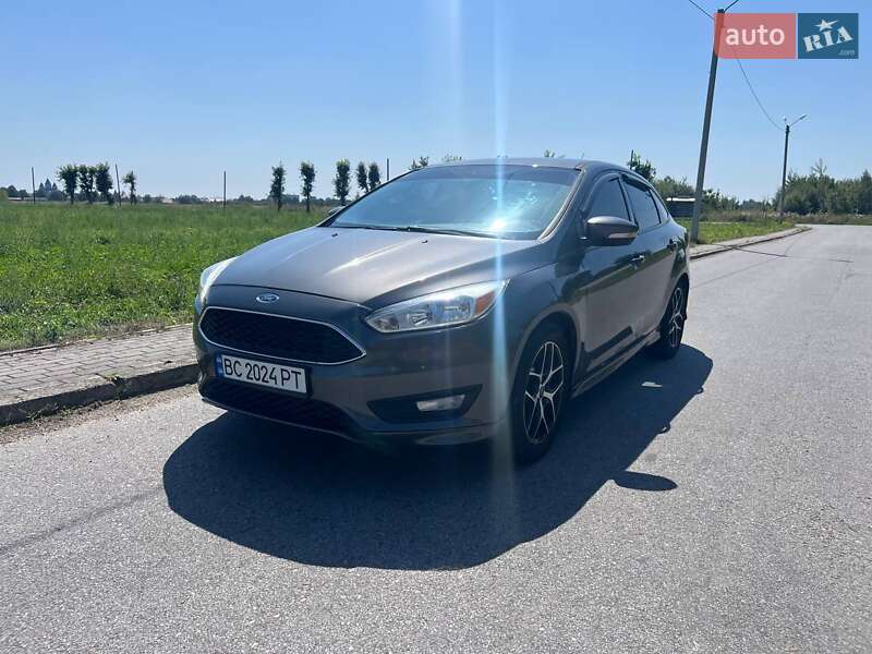Седан Ford Focus 2015 в Стрые