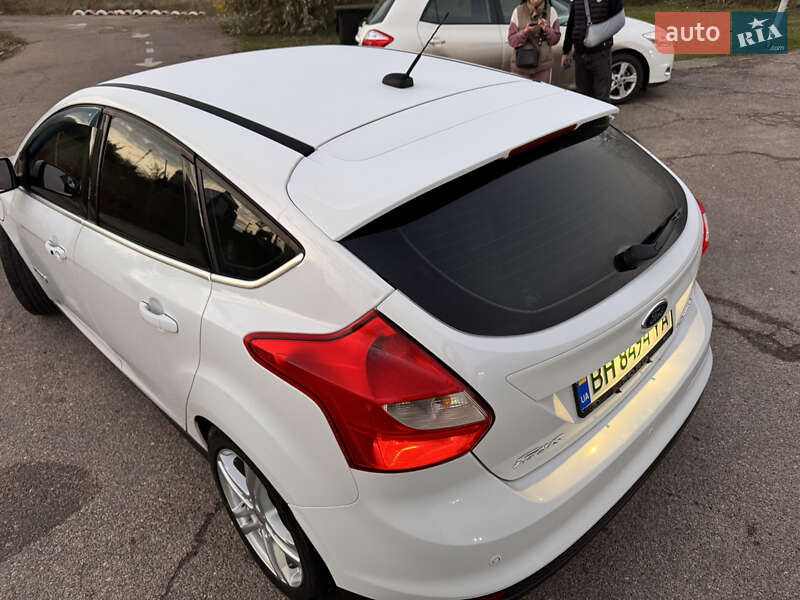 Хетчбек Ford Focus 2012 в Южному фото 8 Хетчбек Ford Focus 2012 в Южному