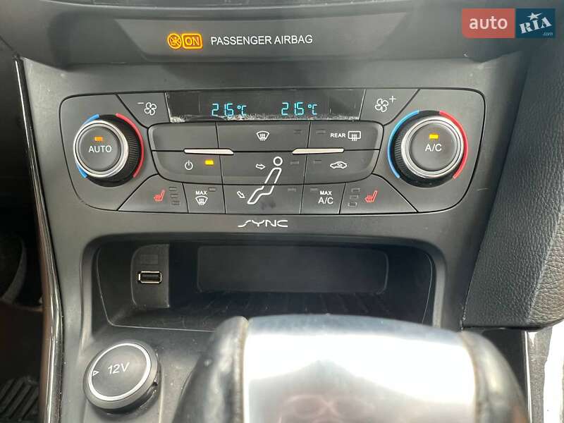 Хэтчбек Ford Focus 2015 в Днепре