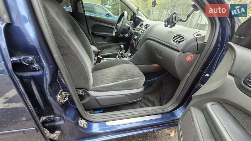 Седан Ford Focus 2005 в Одессе