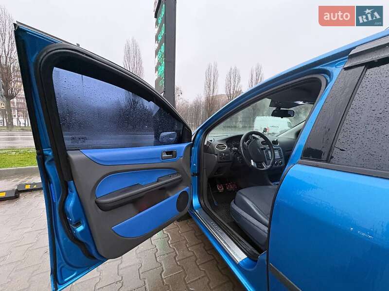 Хэтчбек Ford Focus 2006 в Вишневом фото 19 Хэтчбек Ford Focus 2006 в Вишневом