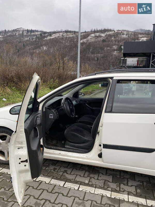Универсал Ford Focus 1999 в Рахове