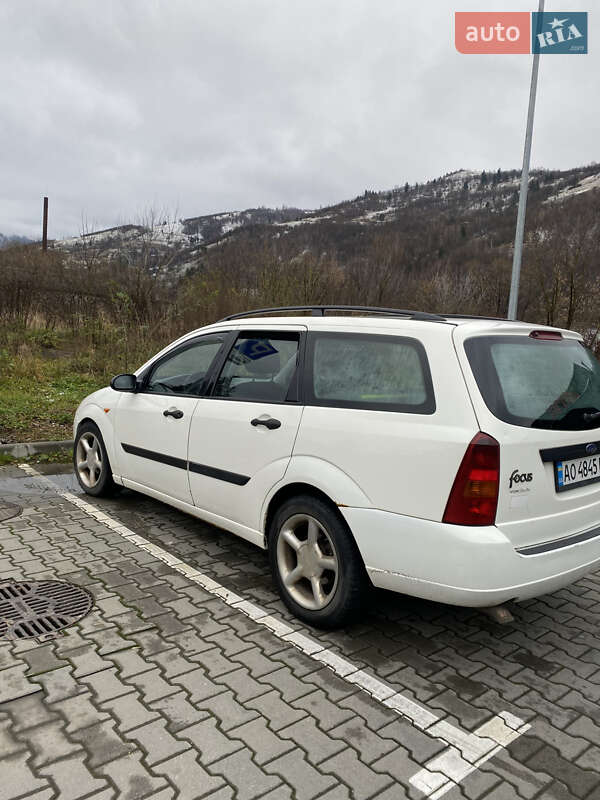 Универсал Ford Focus 1999 в Рахове