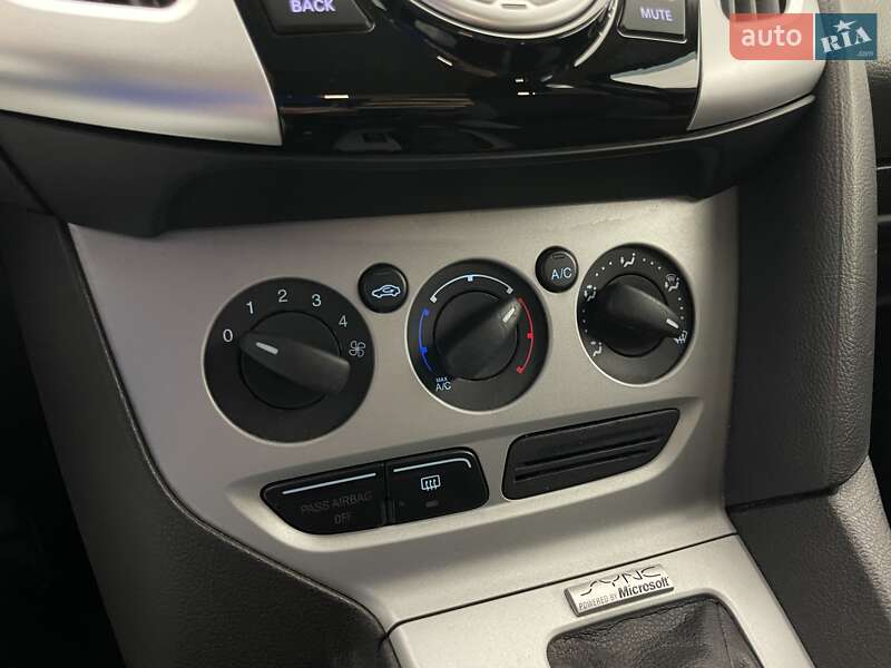Седан Ford Focus 2013 в Києві