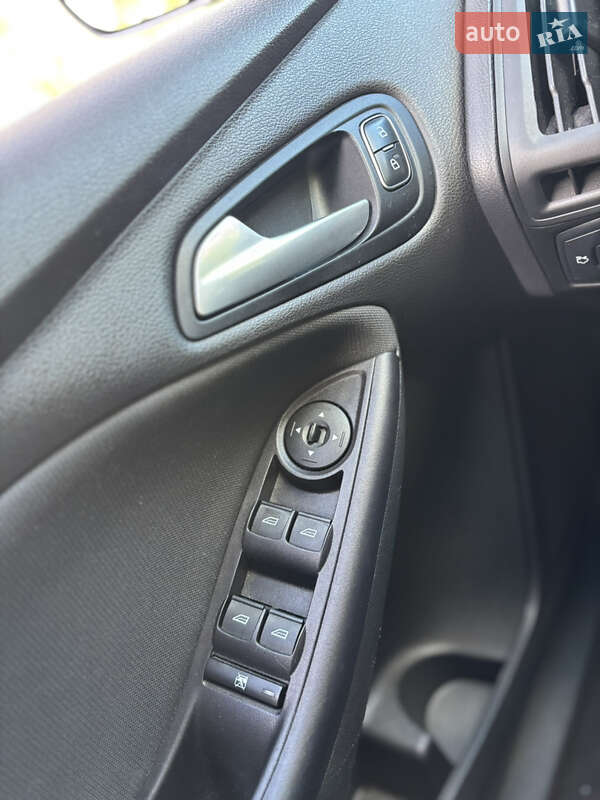 Седан Ford Focus 2015 в Миколаєві